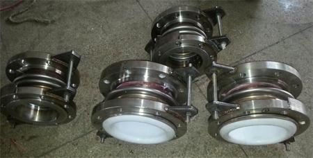 PTFE lining expansion joint